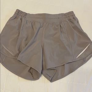 Lululemon hotty hots!